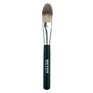 Brocha de maquillaje líquido. Pelo sintético